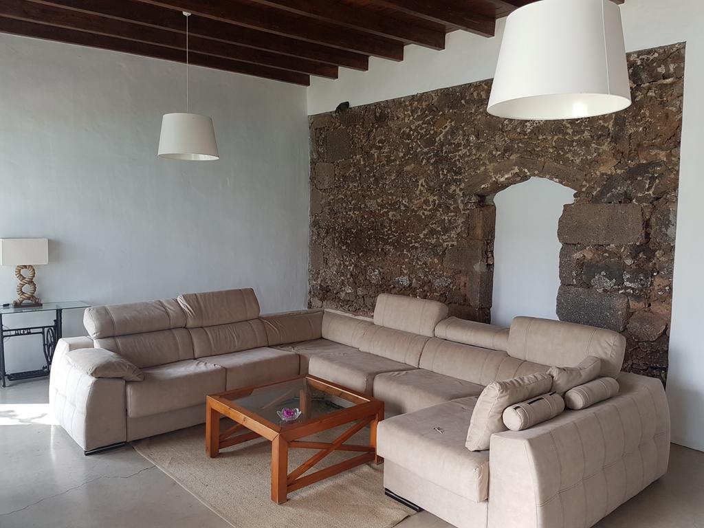 Hotelito Rural Flor De Timanfaya Тінахо Екстер'єр фото